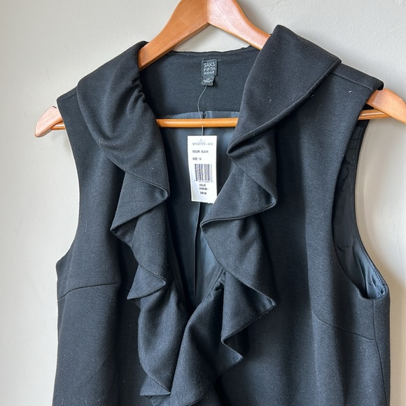 SAKS FIFTH AVENUE NWT black sleeve ruffle vest size 14 - Picture 2 of 5
